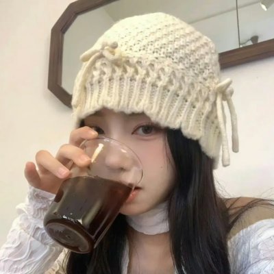 寻找长着獠牙和髭须的她